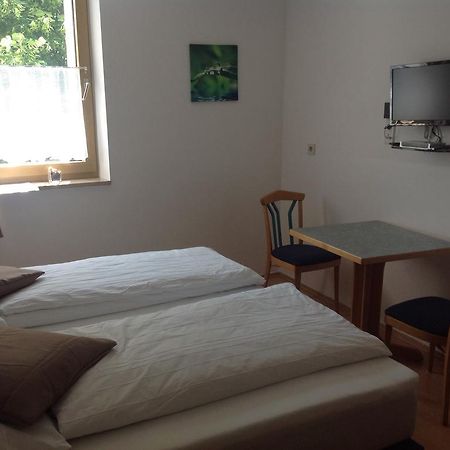 Pension Lindengarten Nürnberg Exteriör bild