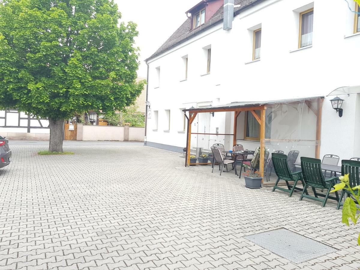 Pension Lindengarten Nürnberg Exteriör bild
