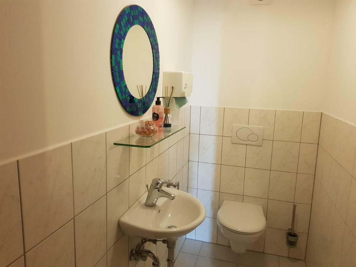 Pension Lindengarten Nürnberg Exteriör bild